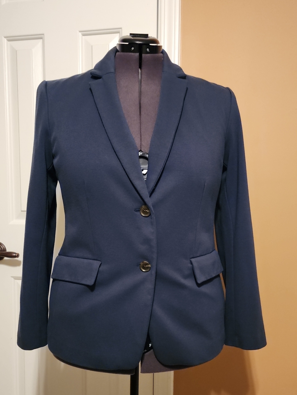 Ann Taylor Factory Dark Green Two-Button Notch Lapel Blazer